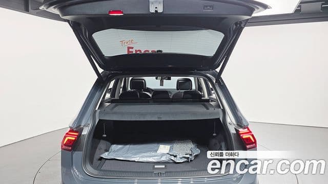 Volkswagen Tiguan 2세대 Prestige, 2024 20