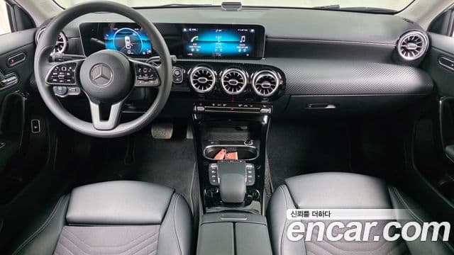 Mercedes-Benz A-класс W177 A220 седан, 2020 7