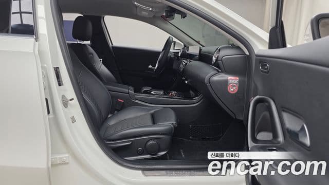 Mercedes-Benz A-класс W177 A220 седан, 2020 11