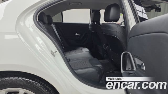 Mercedes-Benz A-класс W177 A220 седан, 2020 12