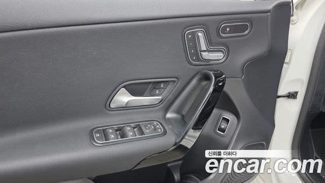 Mercedes-Benz A-класс W177 A220 седан, 2020 18