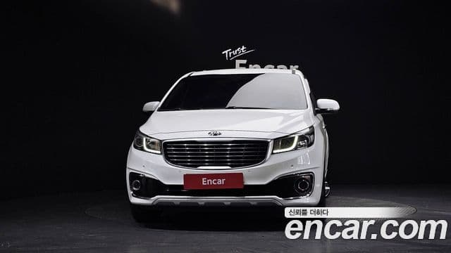 Kia All New Carnival Luxury, 2017 3