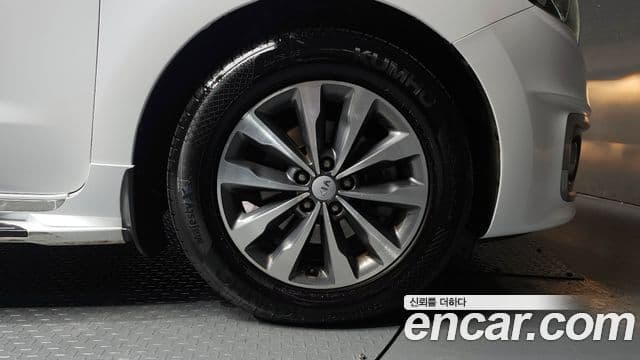 Kia All New Carnival Luxury, 2017 все фото