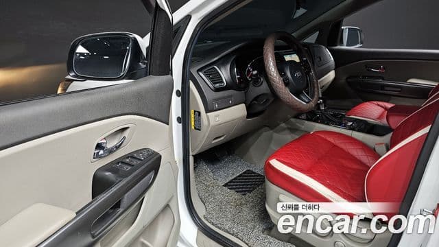Kia All New Carnival Luxury, 2017 11