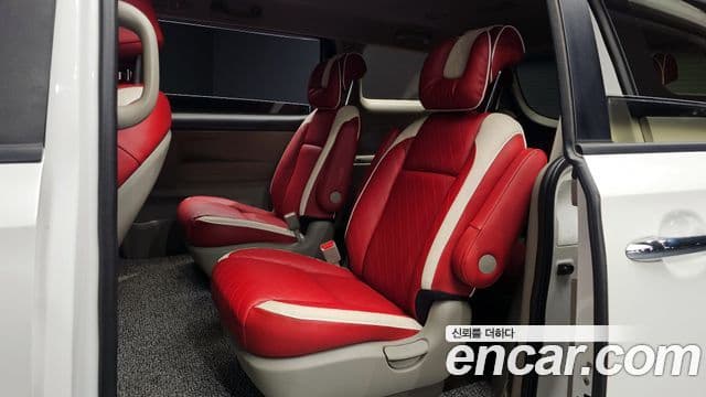 Kia All New Carnival Luxury, 2017 12