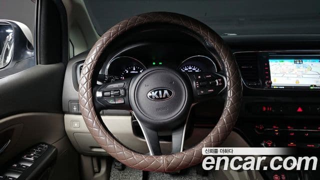 Kia All New Carnival Luxury, 2017 13