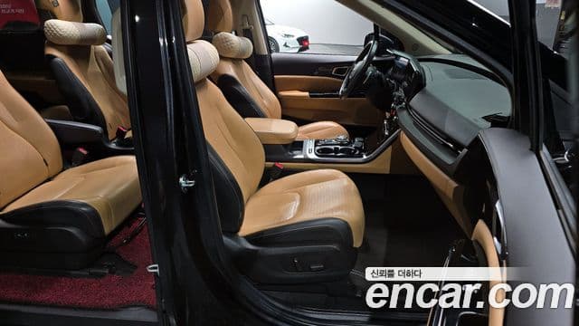 Kia Carnival 4세대 Signature, 2021 11