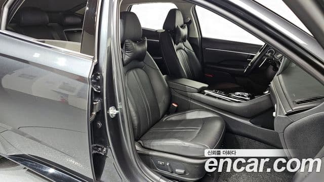 Hyundai Sonata (DN8) Premium Family, 2021 10