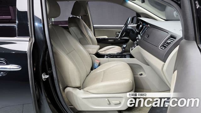 Kia All New Carnival Noblesse, 2018 10