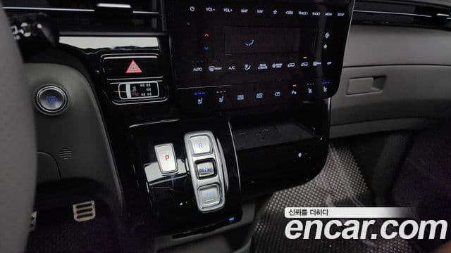 Hyundai Staria Inspiration, 2025 9