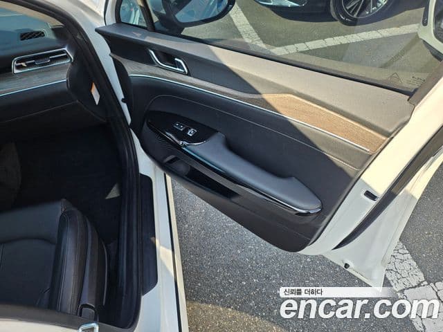 Kia K5 гибрид 3세대 Noblesse, 2023 19