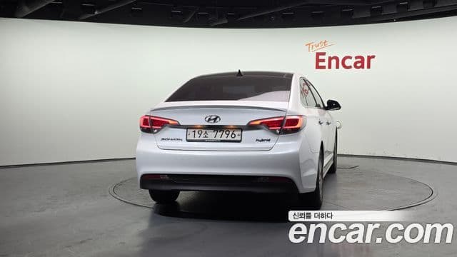 Hyundai LF Sonata гибрид Premium, 2015 4