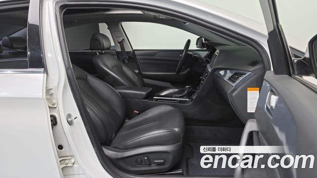 Hyundai LF Sonata гибрид Premium, 2015 11