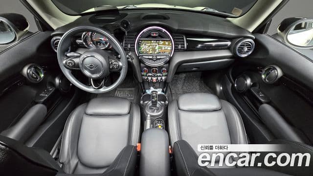 Mini Cooper 3세대, 2020 7