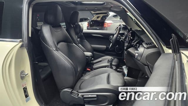 Mini Cooper 3세대, 2020 10