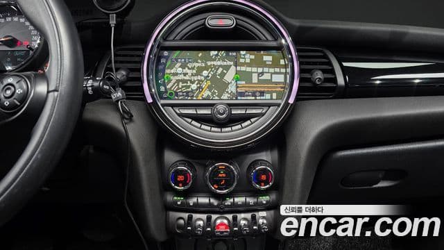 Mini Cooper 3세대, 2020 15