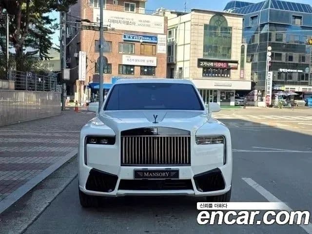 Rolls-Royce Cullinan 6.7 V12 чёрный эмблема, badge, 2025 2