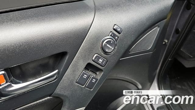 Hyundai Genesis купе 380 GT-RW, 2010 17