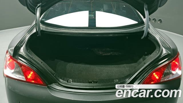 Hyundai Genesis купе 380 GT-RW, 2010 20