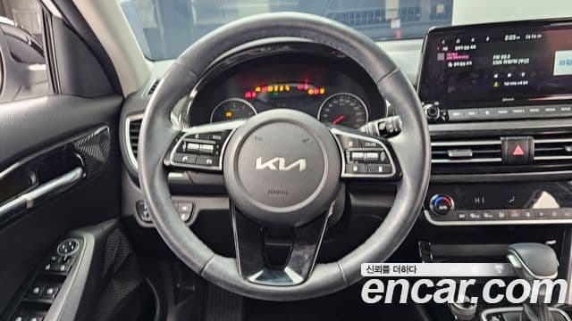 Kia Seltos Signature, 2023 13