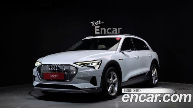 Audi e-Tron, 2022 1