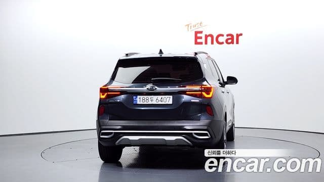 Kia Seltos Signature, 2022 4