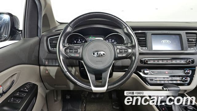 Kia All New Carnival Luxury, 2017 13