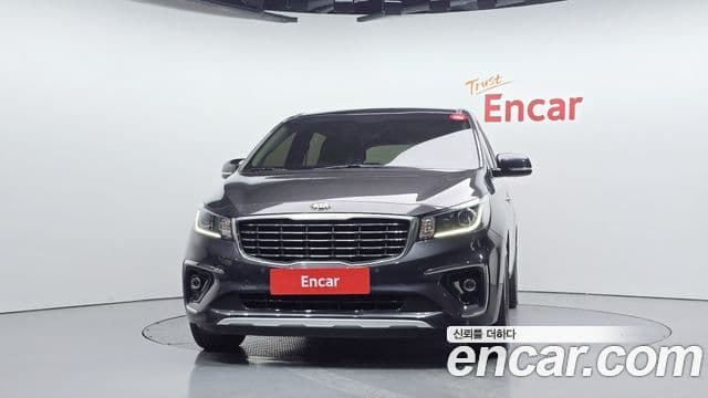 Kia The / новый New Carnival Luxury, 2020 3