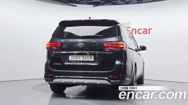 Kia The / новый New Carnival Luxury, 2020 4