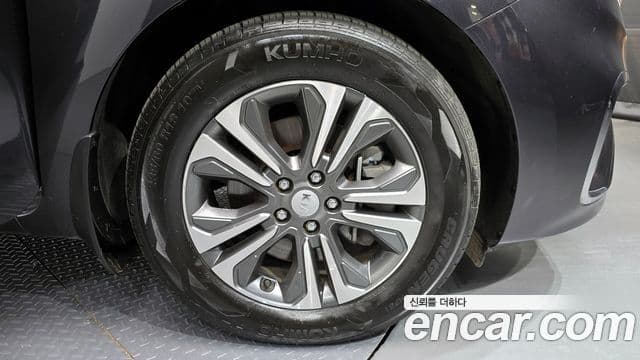 Kia The / новый New Carnival Luxury, 2020 все фото