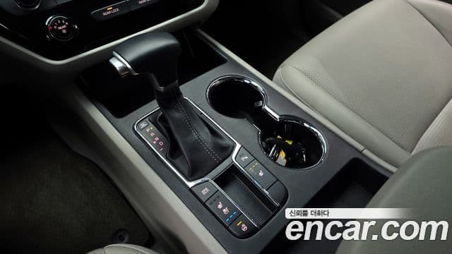 Kia The / новый New Carnival Luxury, 2020 9