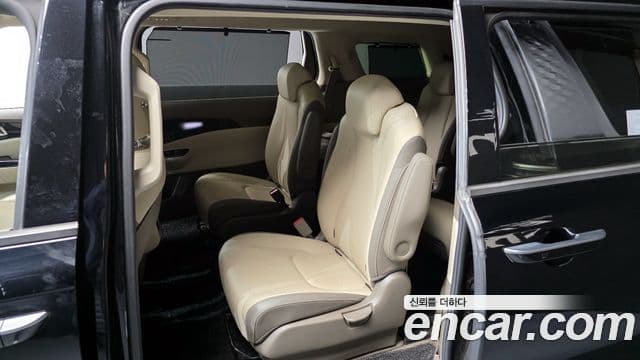 Kia Carnival 4세대 Signature, 2021 11