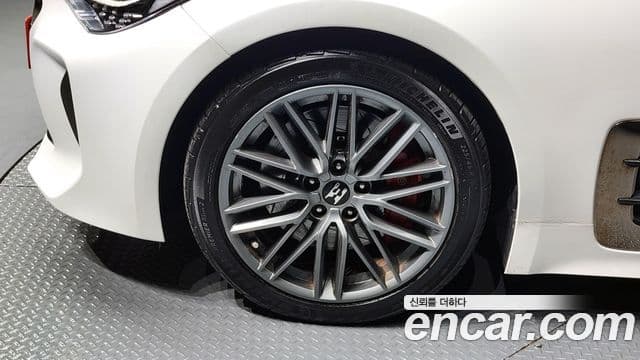 Kia 스팅어 GT, 2018 все фото