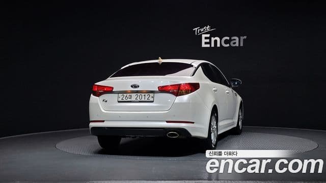 Kia K5 Special, 2011 4