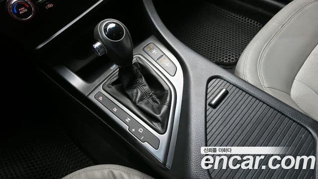 Kia K5 Special, 2011 9