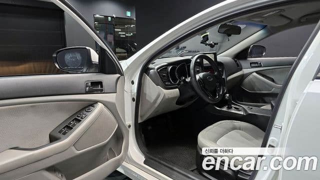 Kia K5 Special, 2011 11