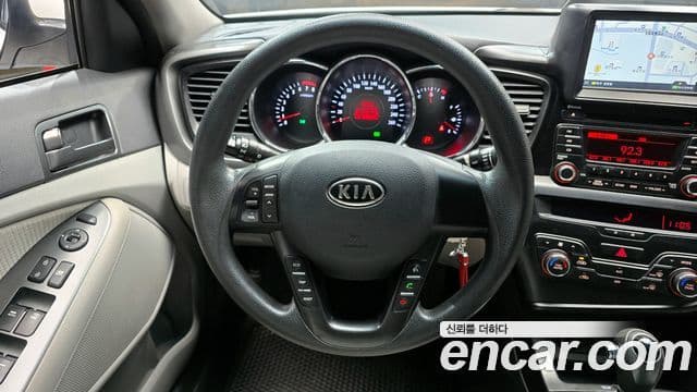 Kia K5 Special, 2011 14