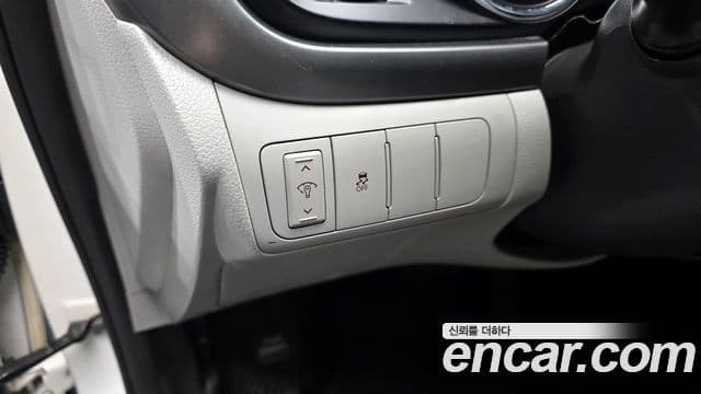 Kia K5 Special, 2011 17