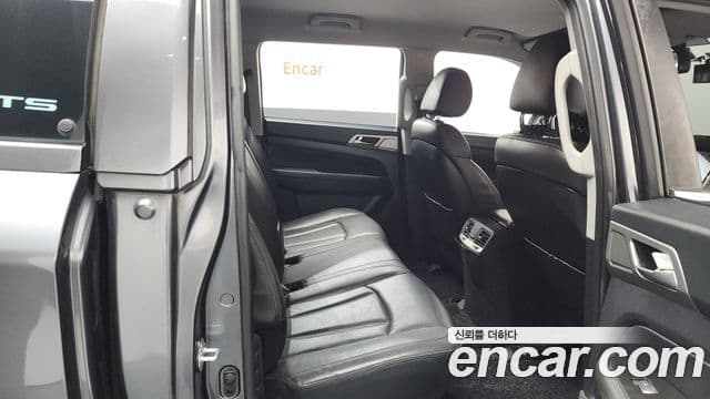 KG모빌리티(SsangYong) Rexton Sport Adventure, 2019 12