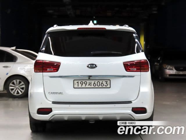 Kia The / новый New Carnival Luxury, 2019 4