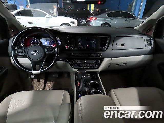 Kia The / новый New Carnival Luxury, 2019 7