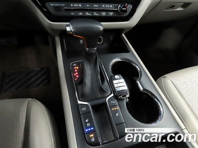 Kia The / новый New Carnival Luxury, 2019 9