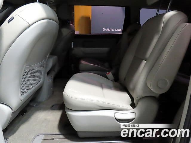 Kia The / новый New Carnival Luxury, 2019 17