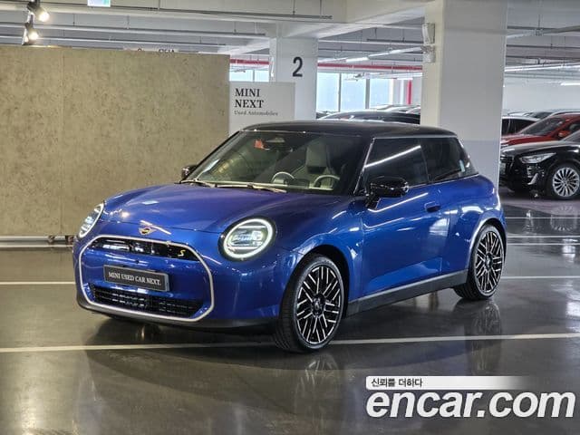 Mini Cooper Электрический (Electric) 4세대 SE favored, 2024 1