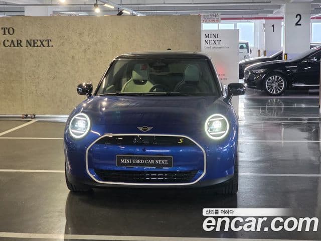 Mini Cooper Электрический (Electric) 4세대 SE favored, 2024 3