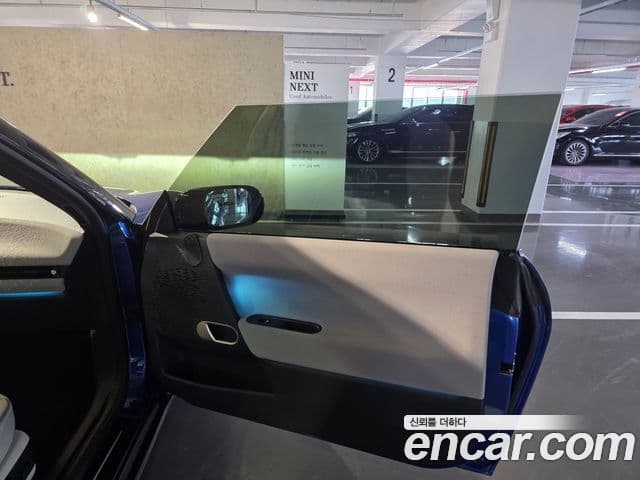 Mini Cooper Электрический (Electric) 4세대 SE favored, 2024 13