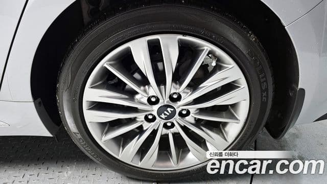 Kia The / новый New K5 2세대 Intelligent, 2019 все фото