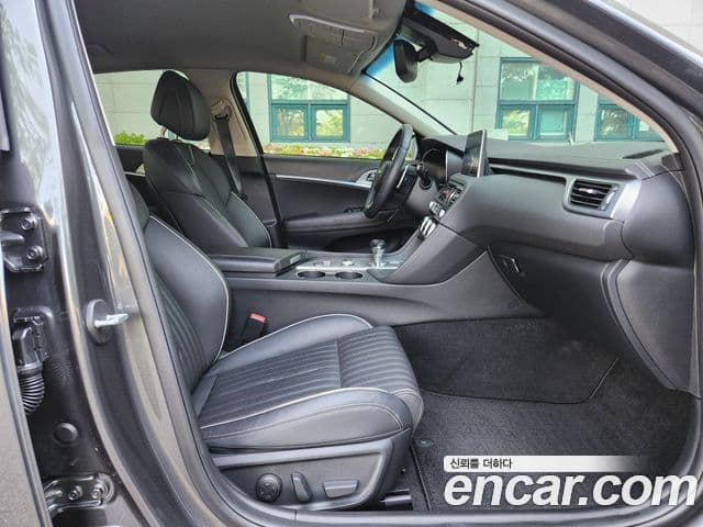 Genesis G70 Elite, 2019 10