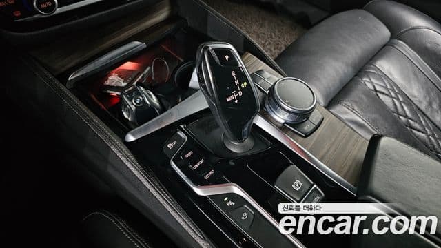 BMW 5시리즈 (G30) 520d M Sport Plus, 2018 9