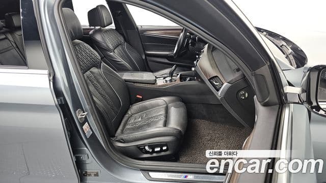 BMW 5시리즈 (G30) 520d M Sport Plus, 2018 12
